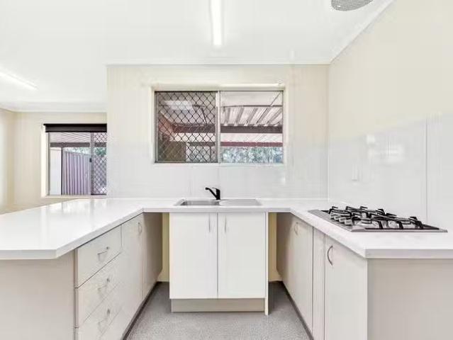 Deal! 14 Shepley Crescent, Burton, SA 5110