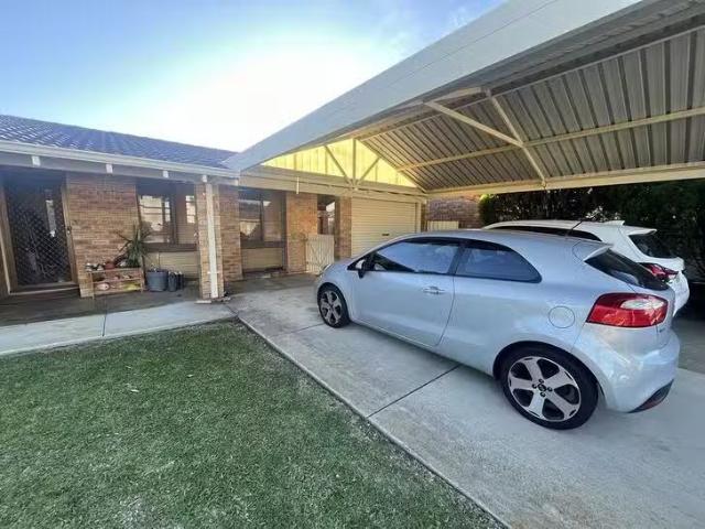 Cozy 14 Stockwell Way, Kingsley, WA 6026