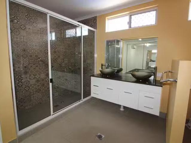 Rental! 14A Hilary Street, The Gap, QLD 4825