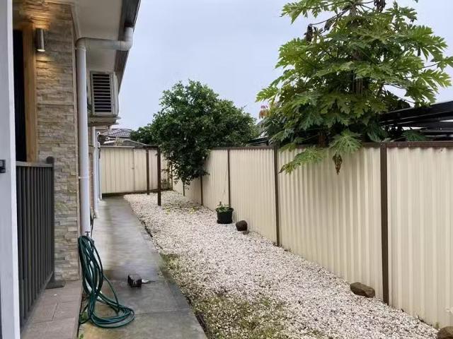 Deal! 156A Sweethaven Road, BOSSLEY PARK Apartment for rent L.