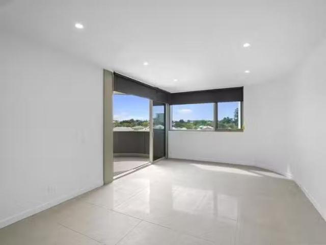 Just in! 1505/140 Wellington Road, East Brisbane, QLD 4169