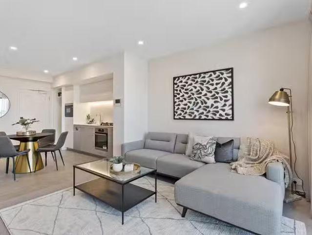 Just in! 1505/908 Canning Highway, Applecross, WA 6153