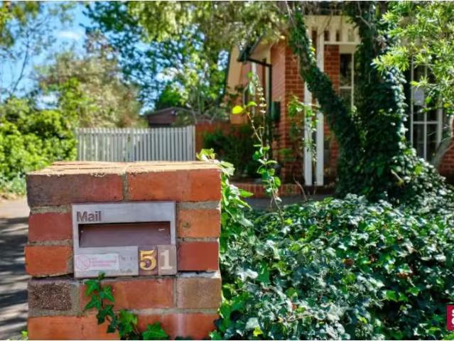 Unique 151 Atherton Street, Downer House for rent Listed by S.
