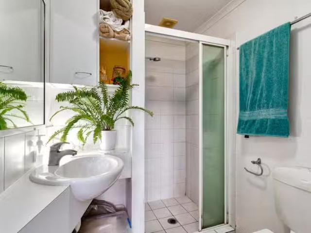 For Rent! 15/27 Gray Road, West End, QLD 4101
