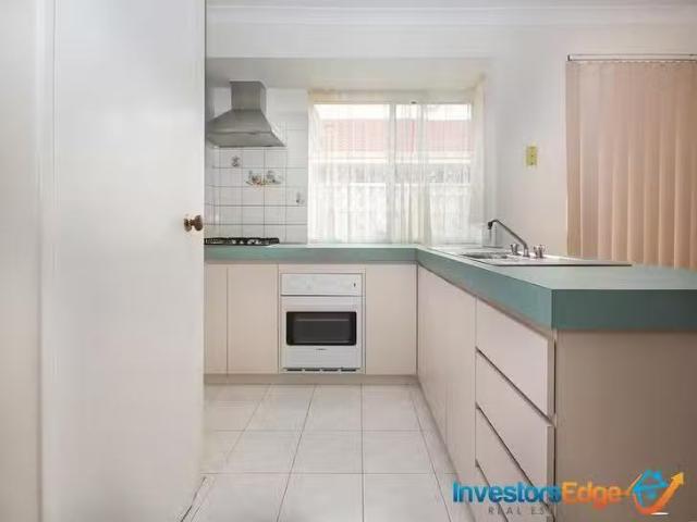 Cheap 15 Cromer Road, Brentwood, WA 6153