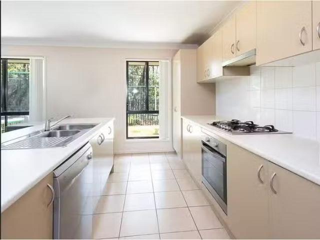 Cozy 15 Azure Way, Coomera, QLD 4209