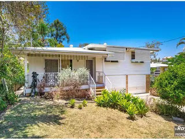 Cozy 15 Beaconsfield Terrace, The Range, QLD 4700