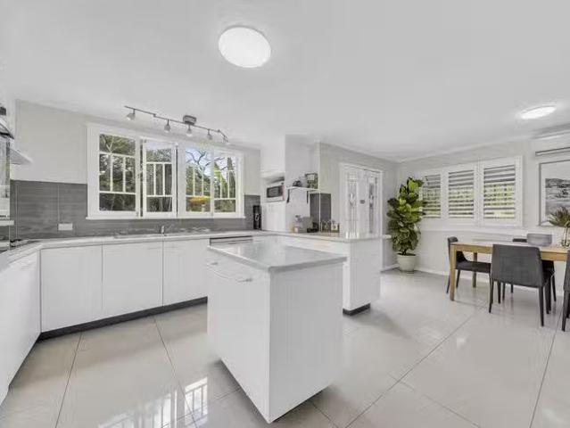 Nice 15 Beatson Terrace, Alderley, QLD 4051