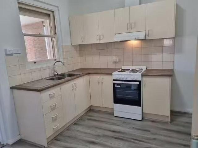 Nice 15 Glen Elder Street, Findon, SA 5023