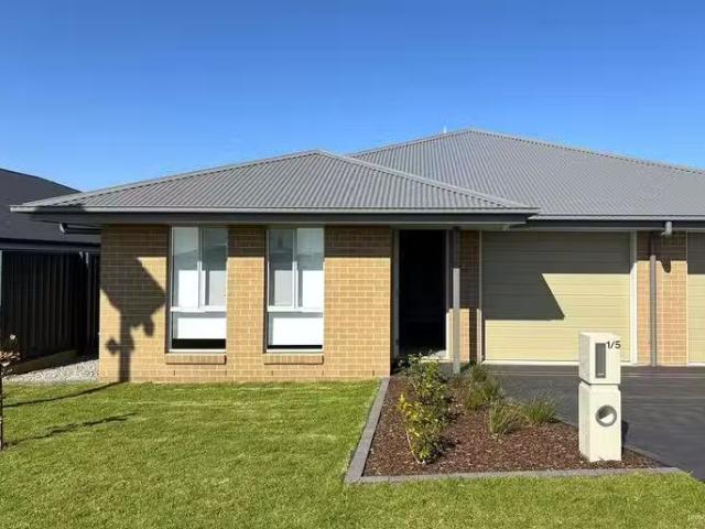 Just in! 1/5 Livistona Drive, Lochinvar, NSW 2321