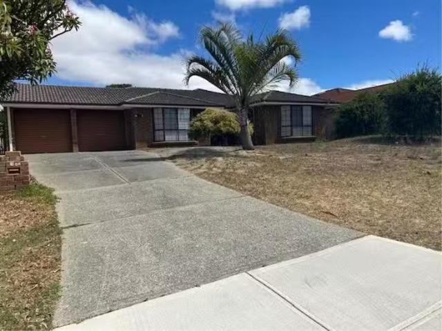 Cozy 15 Mcbeth Way, Kardinya, WA 6163