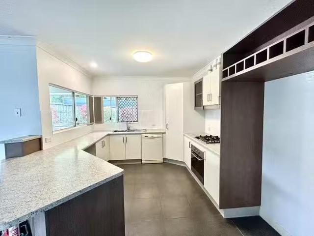 Charming 15 Seclusion Drive, Palm Cove, QLD 4879