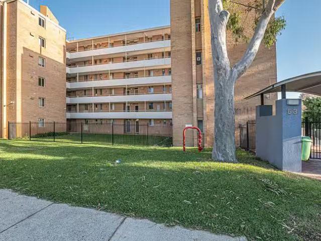 Deal! 16/53 Leonard Street, Victoria Park, WA 6100