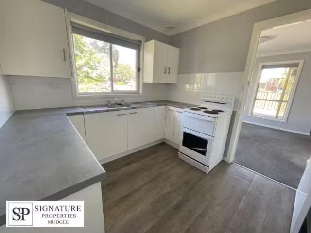 Nice 1/66 Mortimer Street, Mudgee House for rent Listed by Ed.