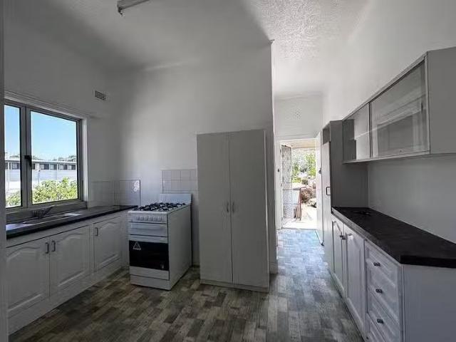 Charming 1/69 The Strand, North Ward, QLD 4810