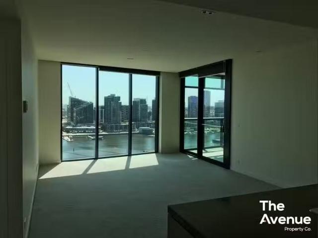 Just in! 1604/9 Waterside Place, Docklands VIC 3008