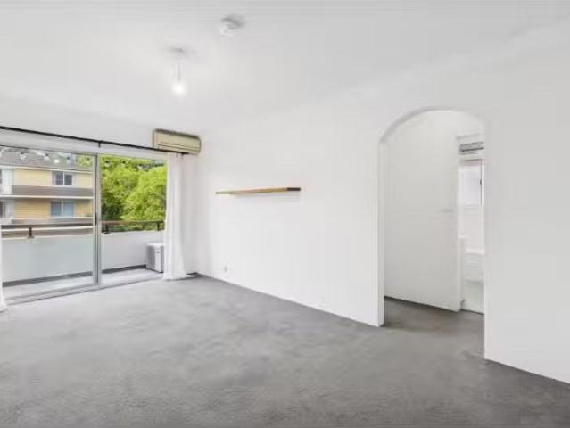 For Rent! 16/10 Lismore Avenue, Dee Why Apartment for rent Li.