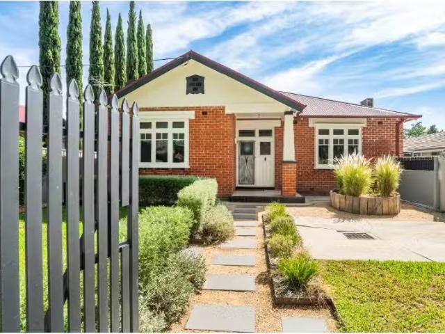 Deal! 1/628 STANLEY STREET, ALBURY House for rent Listed by J.