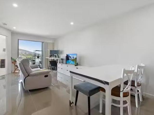 Cozy 1639/5 Cremin Street, Upper Mount Gravatt, QLD 4122