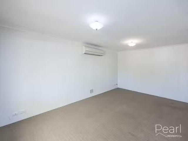 Charming 16 Christian Circle, Quinns Rocks, WA 6030