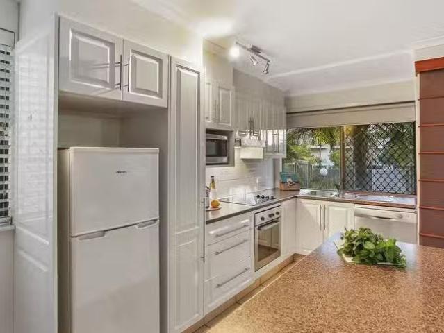 Unique 1/6 Alice Street, Alexandra Headland, QLD 4572