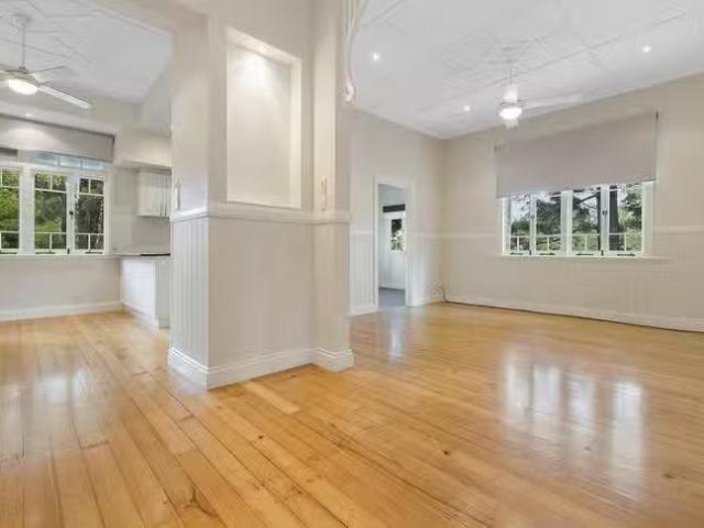 Deal! 16 Delville Avenue, Moorooka, QLD 4105