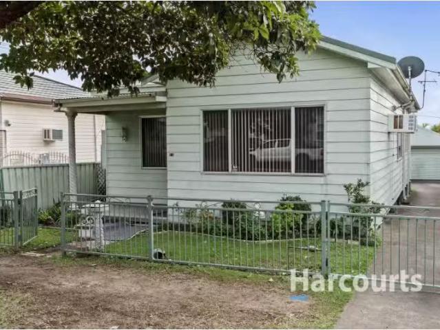 For Rent! 16 Fletcher Street, Adamstown House for rent Listed.