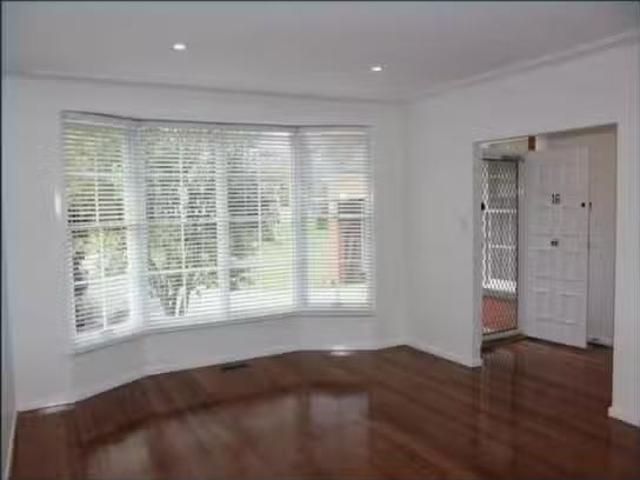 For Rent! 16 Kawarren Street, Balwyn North VIC 3104 House Fo.