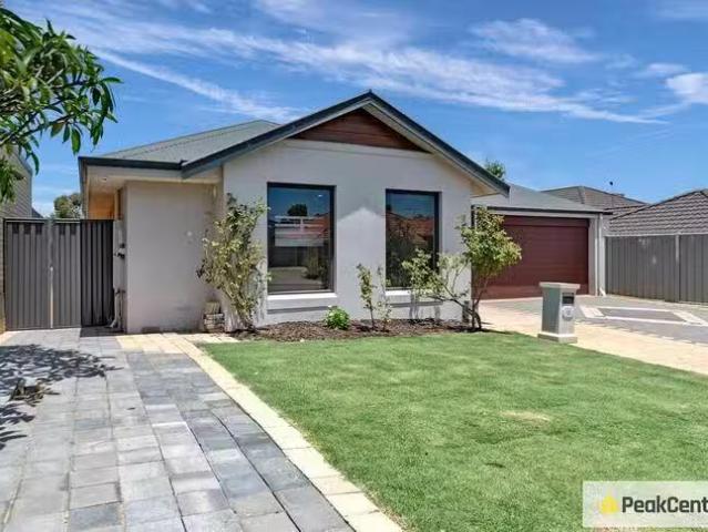 Cozy 16 Halstead Turn, Wellard, WA 6170
