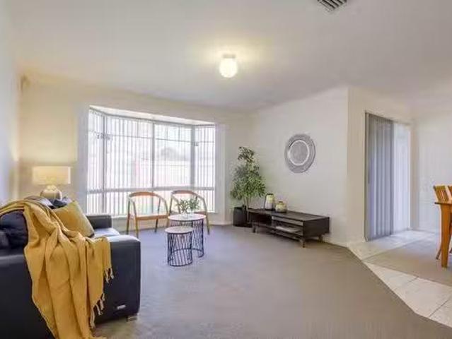 Deal! 1/6 Ramsdale Street, Scarborough, WA 6019