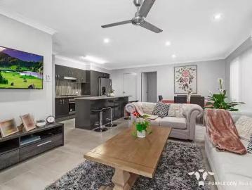 Unique 177 Woodline Drive, Spring Mountain, QLD 4300
