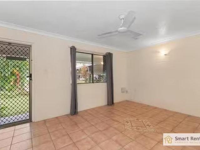 Rental! 1/79 Wattle Street, Cranbrook, QLD 4814