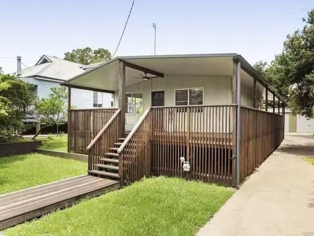 For Rent! 172A North Street, North Toowoomba, QLD 4350