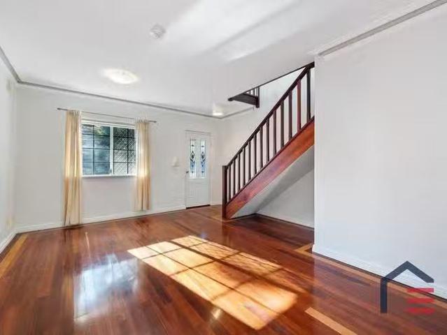 Charming 173D Eighth Avenue, Inglewood, WA 6052