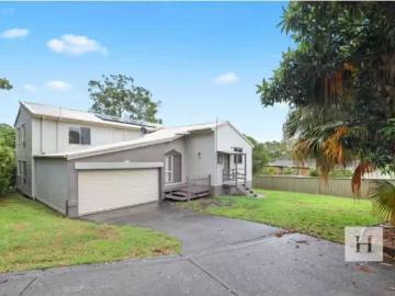Cozy 17 Harwood Cl, Mannering Park House for rent Listed by R.