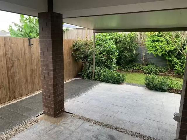 Rental! 17 Wedgetail Street, BAHRS SCRUB, QLD 4207 House for.
