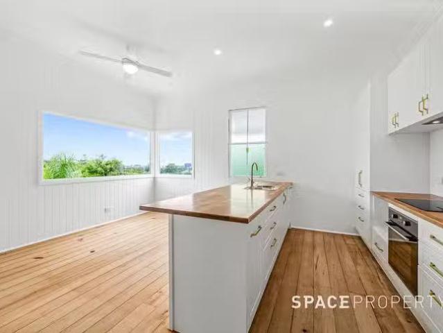 For Rent! 17A Siemon Street, Toowong, QLD 4066