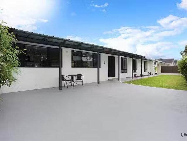 Rental! 187 Currumbin Creek Road, Currumbin Waters, QLD 4223