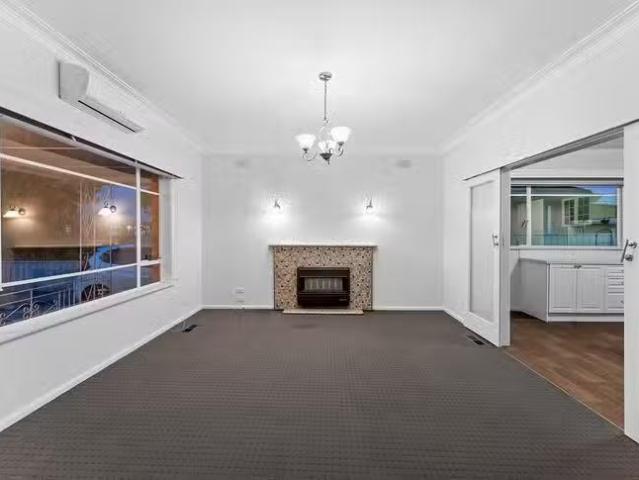 Nice 187 Glengala Road, Sunshine West, VIC 3020
