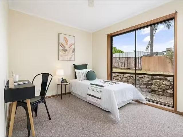 For Rent! 18 Candlebark Street, THURGOONA House for rent List.