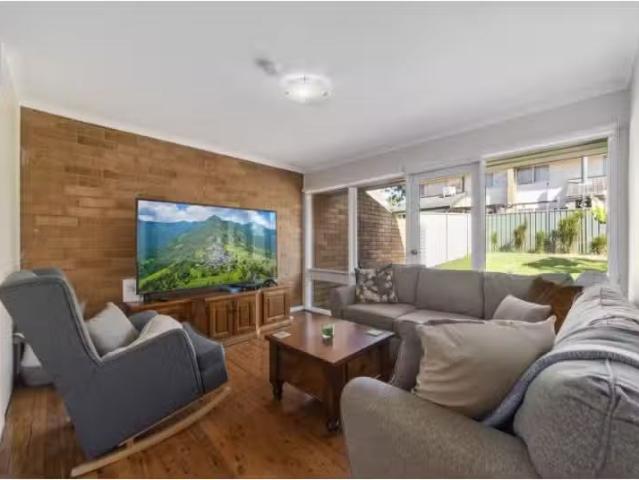 New 18 Airdsley Lane, BRADBURY Townhouse for rent Listed by P.