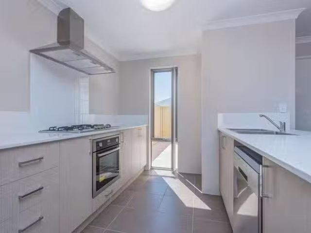 Just in! 18 Buncrana View, Southern River, WA 6110