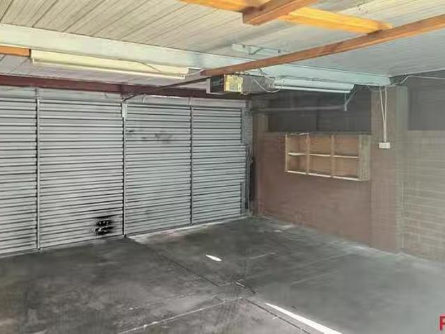 Cheap 18 Kettering Way, Huntingdale, WA 6110