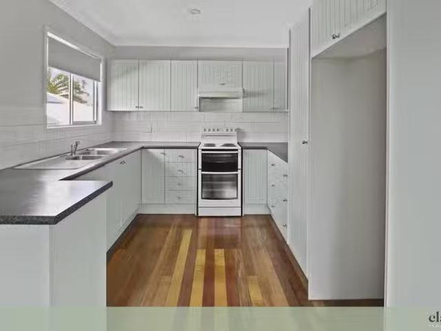 Charming 18 O'farrell Avenue, Northgate, QLD 4013