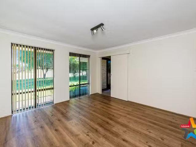Unique 18 Naunton Crescent, Eden Hill, WA 6054