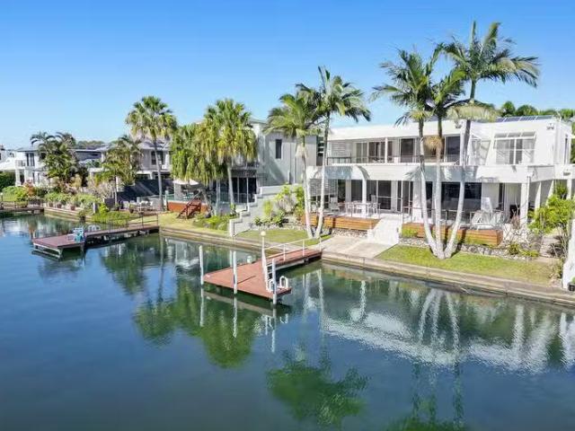 For Rent! 18 Seahorse Place, Noosaville, QLD 4566