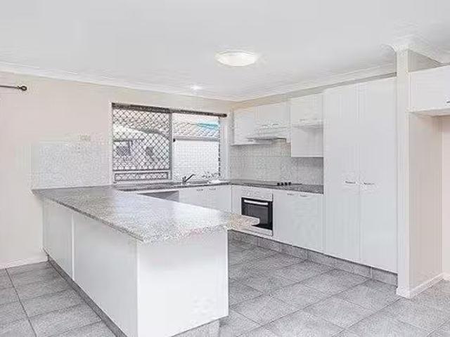 Deal! 18 Premworth Place, Runcorn, QLD 4113