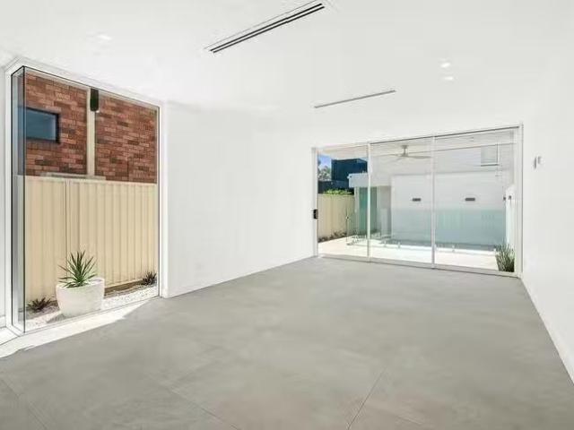 Rental! 194 President Avenue, Brighton Le Sands, NSW 2216
