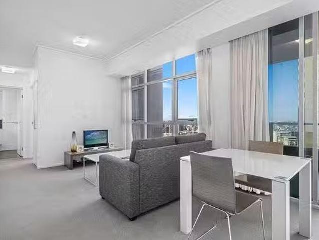 Unique 195/30 Macrossan Street, Brisbane City, QLD 4000