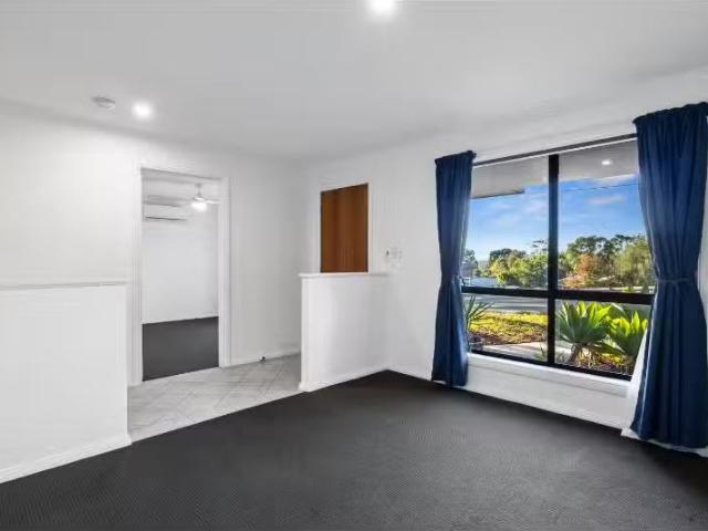 Cozy 196B Chandlers Hill Road, Happy Valley House for rent Li.